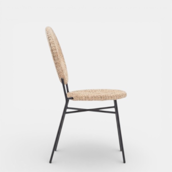 Silla de jardín SOLARA sin brazos vista lateral perfil con estructura metálica negra essentials®