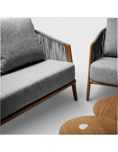 Set de jardín lounge NORDICA detalle del asiento y estructura en madera essentials®