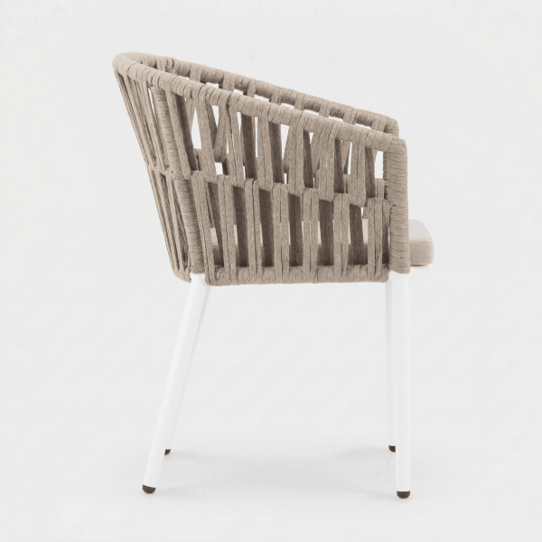 Silla de jardín BORA vista lateral perfil con respaldo trenzado essentials®