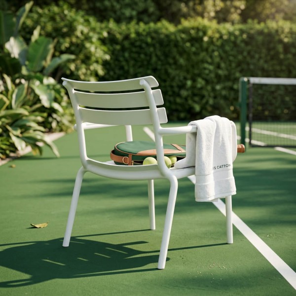 Sillón de jardín lounge PARIS- Apilable- Cojín incluido- Color blanco- Siesta Exclusive®- Exterior