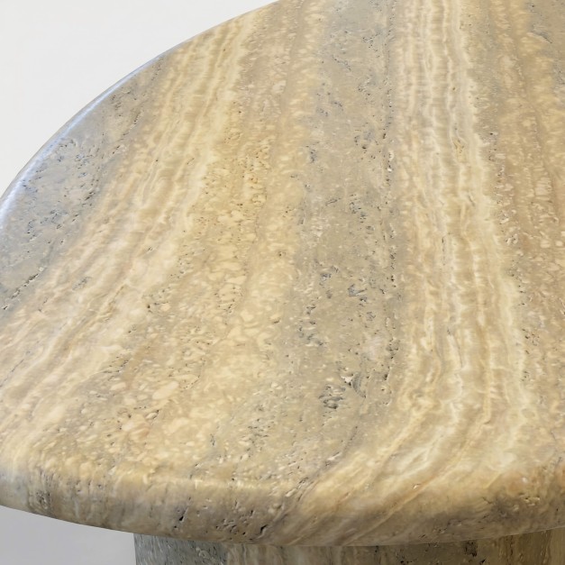 Mesa auxiliar de jardín MERGUI- 60 cm Ø- Material concreto- Look travertino- Arena Negra®- Interior y Exterior 2