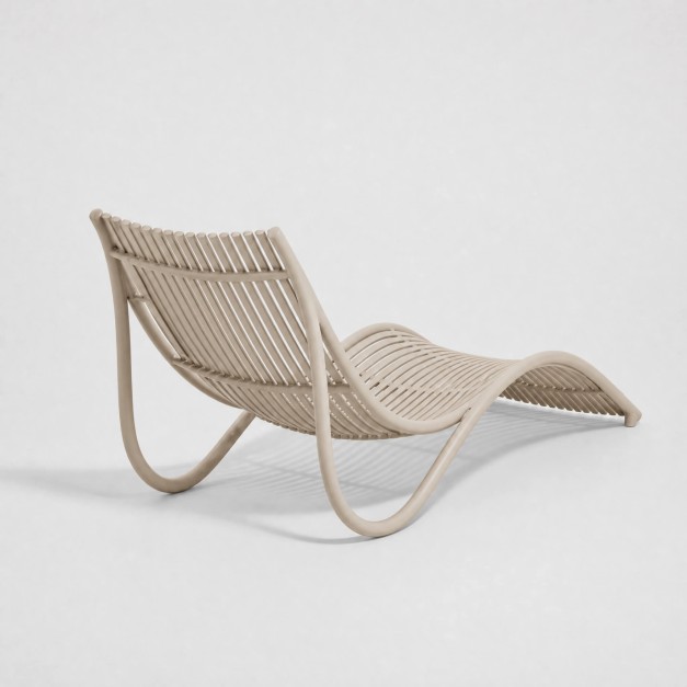 Tumbona IBIZA de exterior color taupe Vondom® vista lateral 2